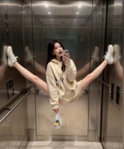 AI生成电梯一字马美女制作教程，条条流量上万，别再在外面被割韭菜了，全流程实操-599资源坊